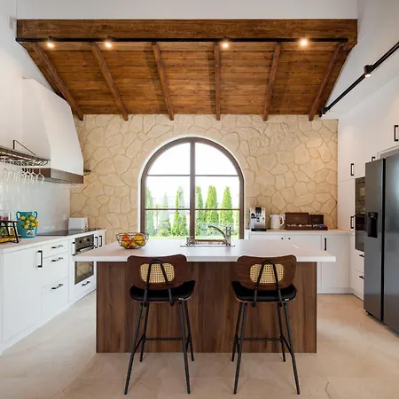 Winnica Maro Winnica I Wypoczynek * Trzebun (Koscierzyna)